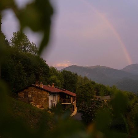 Chiusa di PesioIduevagamondi - Ospitalita Rurale Famigliare Di Montagna住宿加早餐旅馆 外观 照片